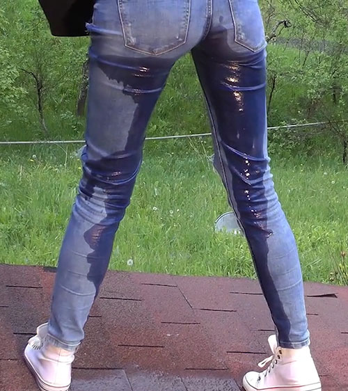 Natalie in piss soaked jeans.